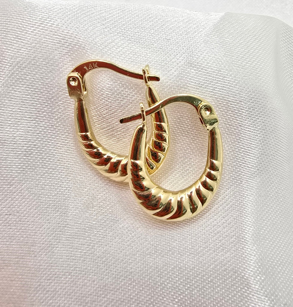 14KT OVAL SHRIMP HOOPS EARRINGS Weight 1.1GR
