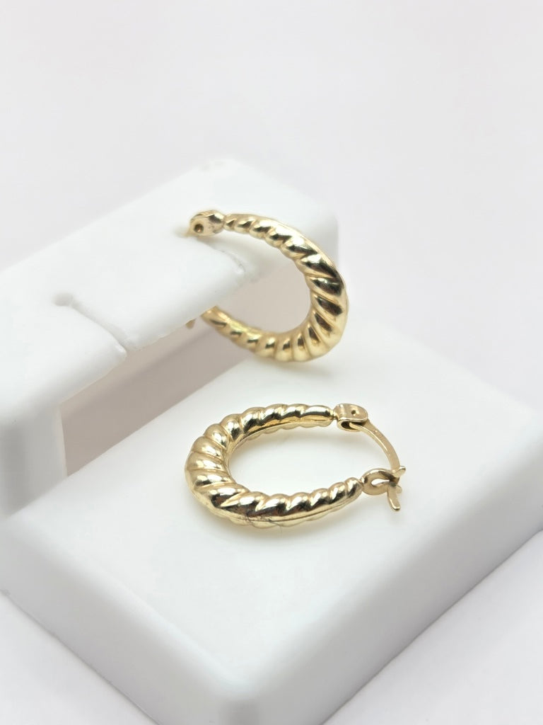 10KT SHRIMP DESIGN BABY'S HOOP EARRINGS Size  Weigth 0.5GR
