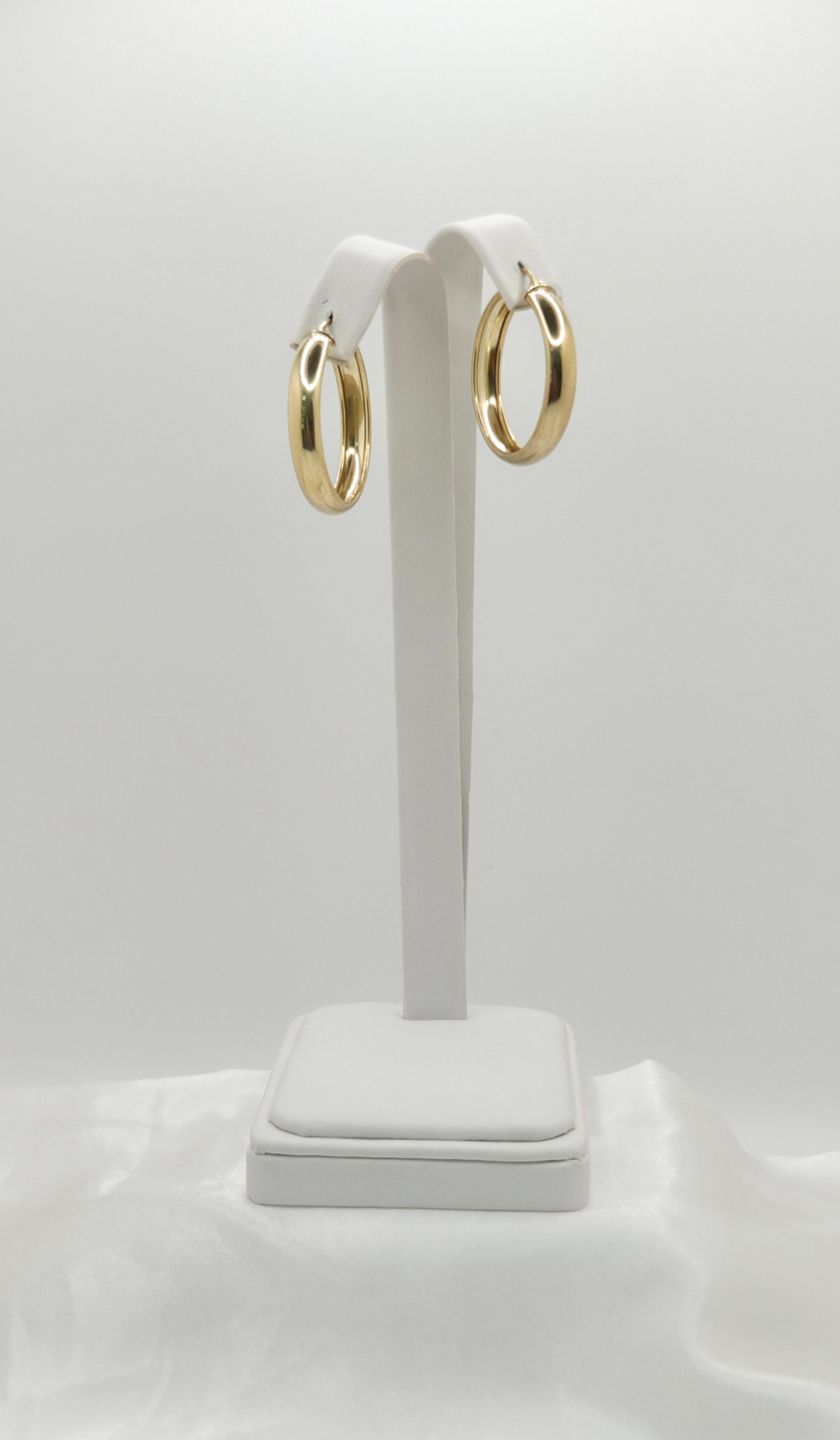 10KT PLAIN HOOPS EARRINGS Weight 4.2GR