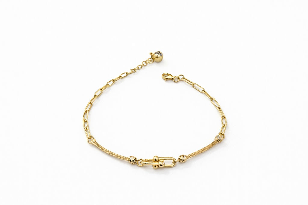 14KT DELICATE SMALL PAPER CLIP CENTER DETAIL BRACELET Size 7/8.5INCH Weigth 3.2GR