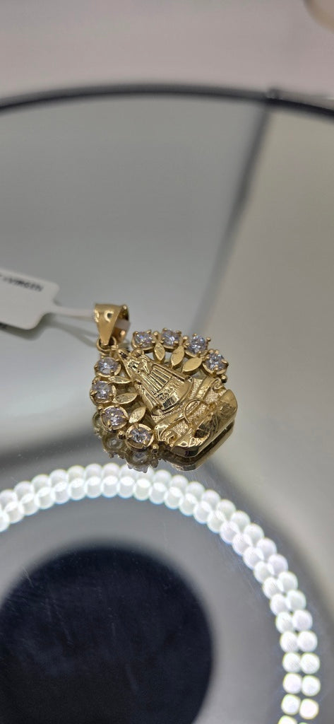 10KT BEAUTIFUL CZ DETAIL VIRGEN DE LA CARIDAD PENDANT Weight 1.9GR