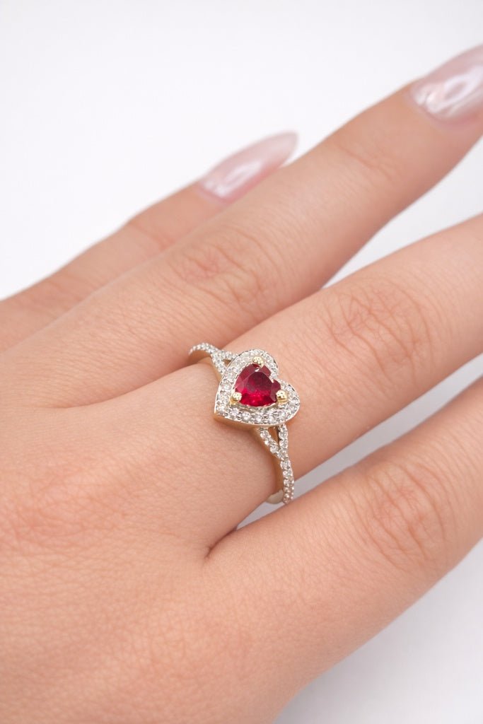 14KT NATURAL DIAMOND AROUND HEART LAB RUBI ELEGANT RING Size 7/0.83CT/ 2.78GM