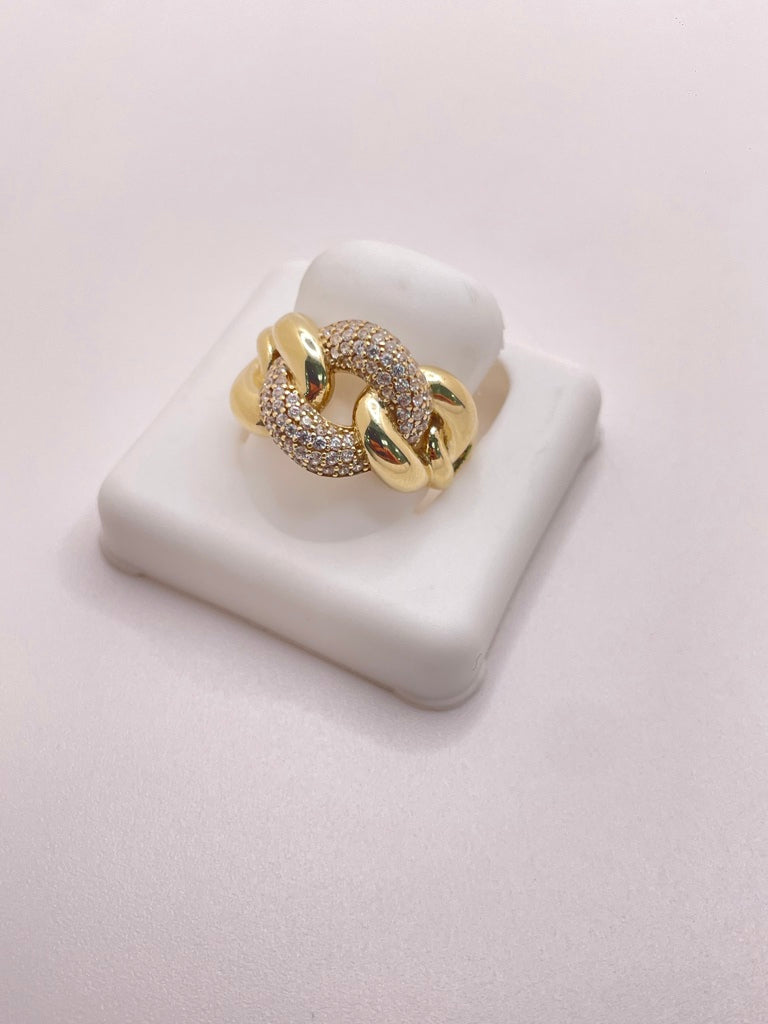 10KT MODERN CHAIN STYLE RING WITH ZIRCONIA IN THE CENTER Size 6.5 Weight 3.3GR